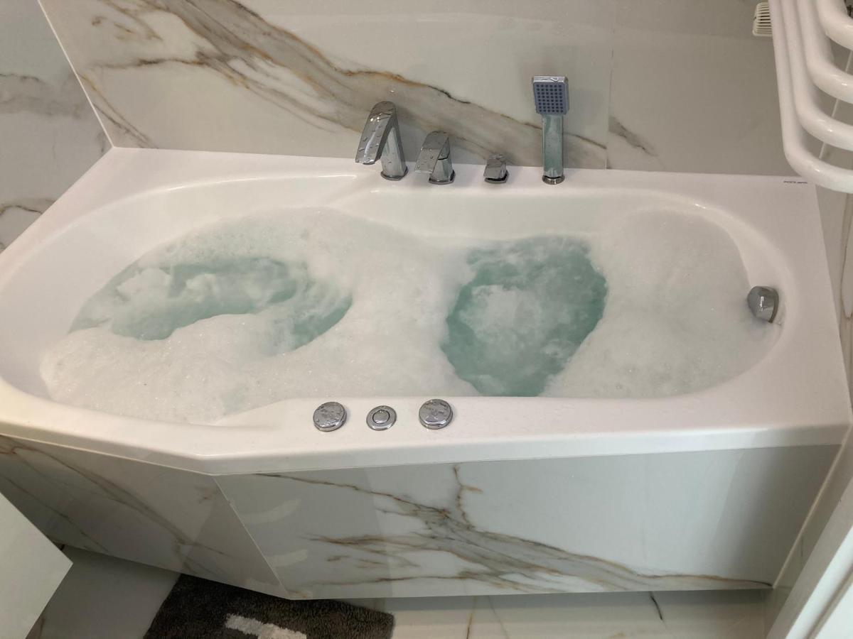 Apartment Kaczorowskiego 14 Białystok Dış mekan fotoğraf
